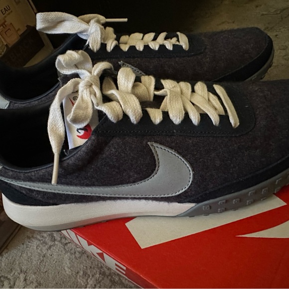 Women’s Rosie waffle racer PRM NM
Size 8.5 - Picture 2 of 4